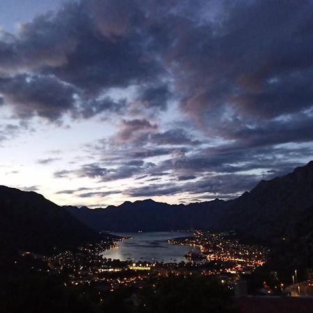 Apartments Orizzonte With Beautiful View Of The Bay Kotor Zewnętrze zdjęcie