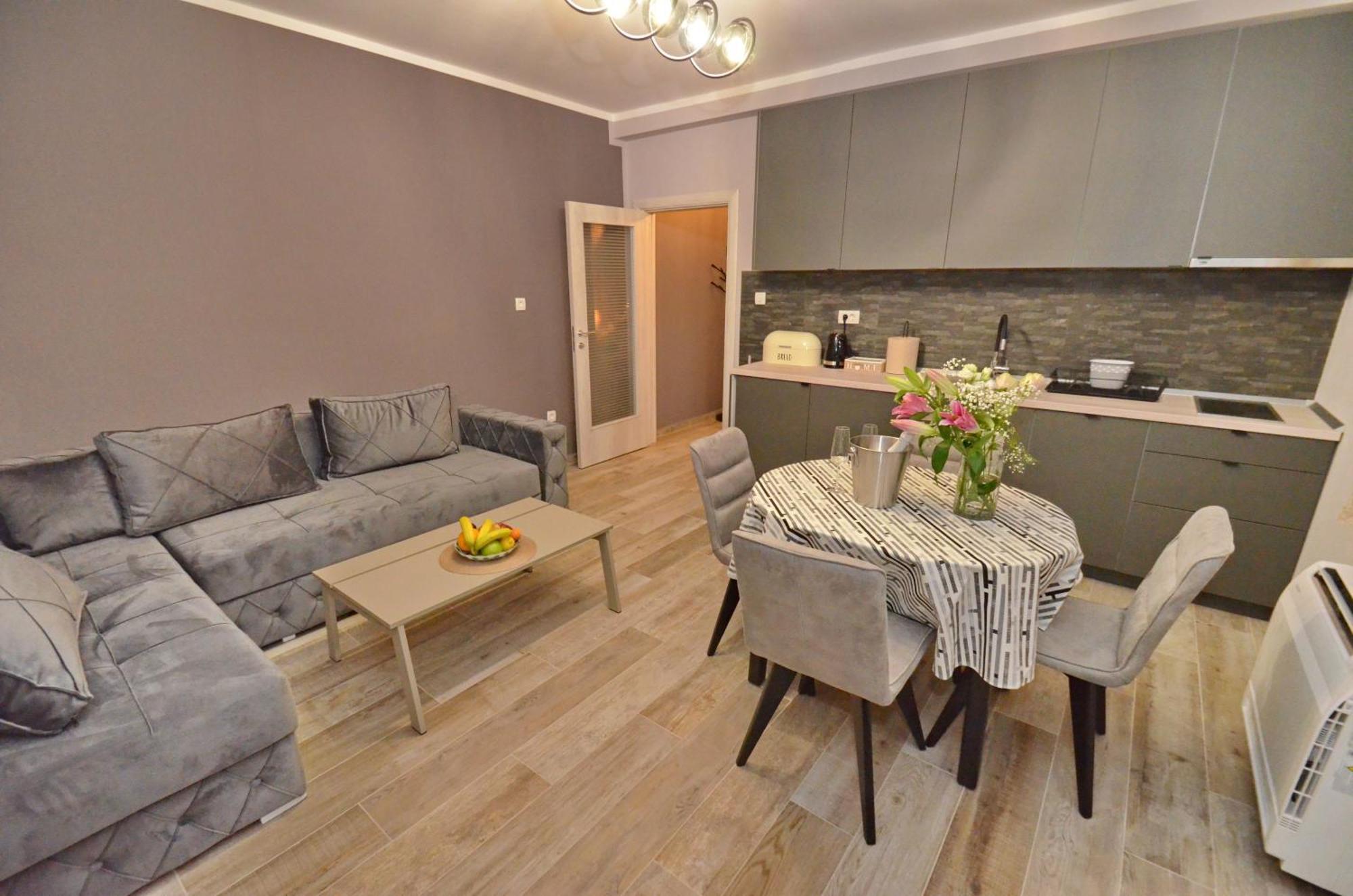 Apartments Orizzonte With Beautiful View Of The Bay Kotor Zewnętrze zdjęcie