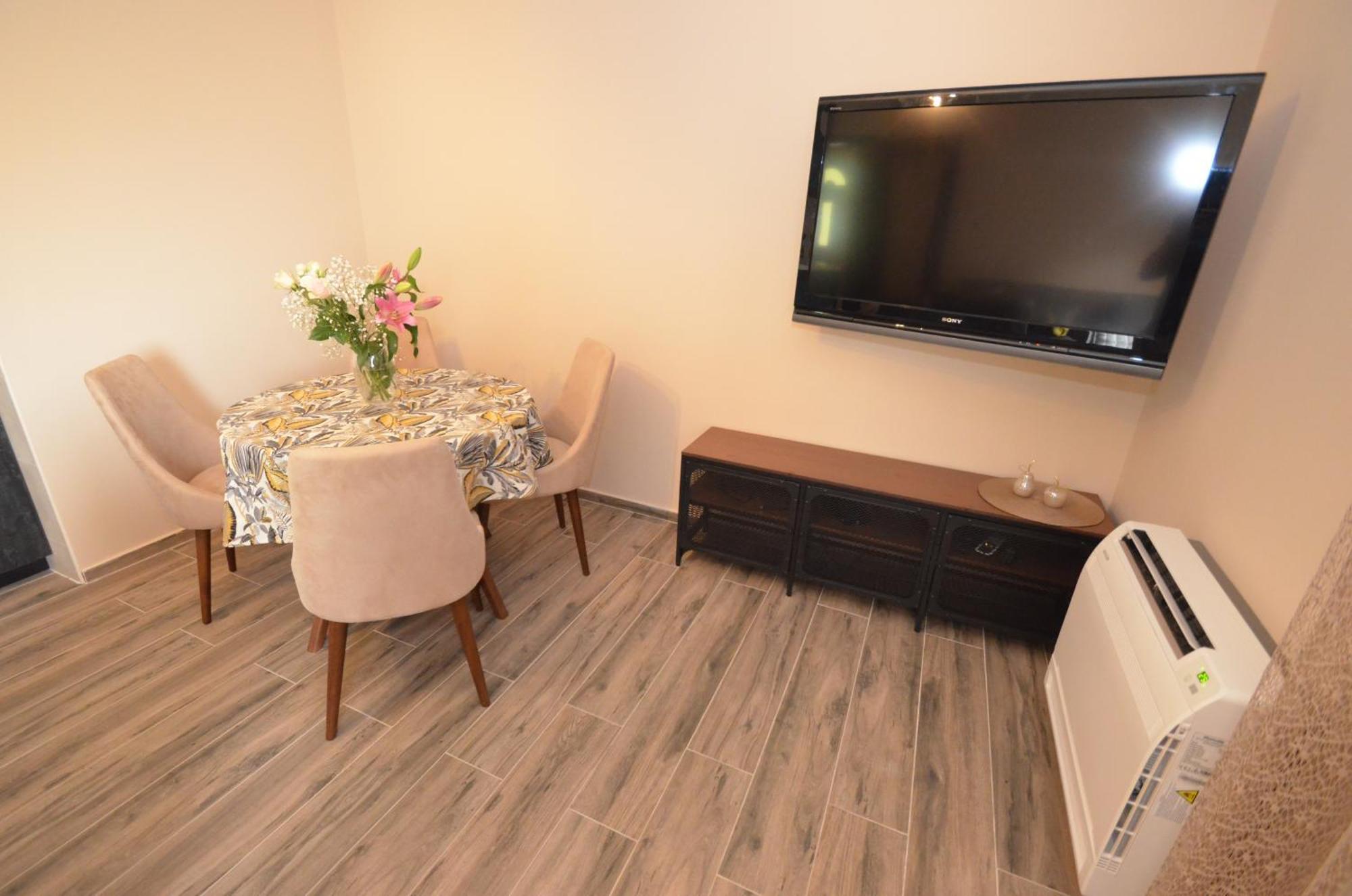 Apartments Orizzonte With Beautiful View Of The Bay Kotor Zewnętrze zdjęcie
